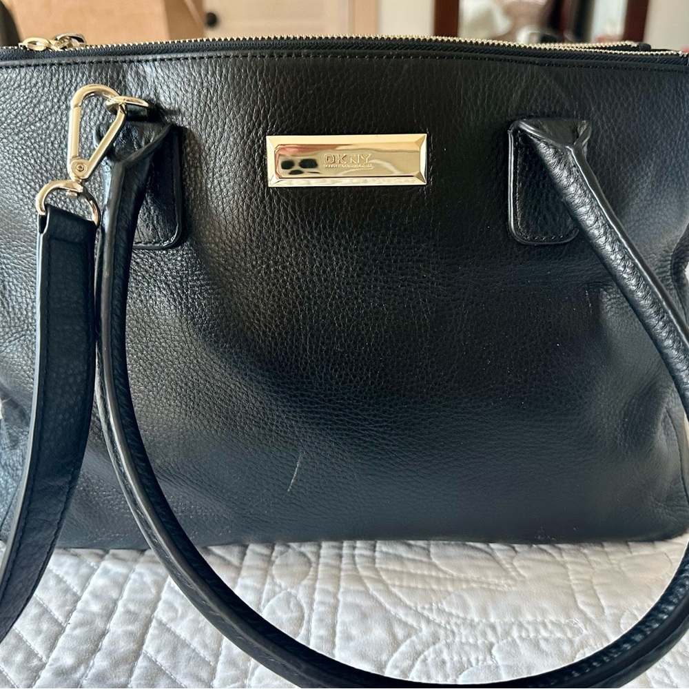 DKNY Women’s Black Leather Pebble Satchel